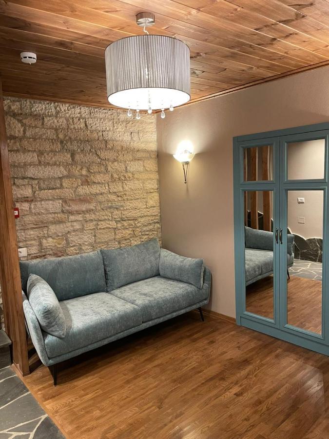 Palorto Traditional Hotel Gjirokaster Bagian luar foto