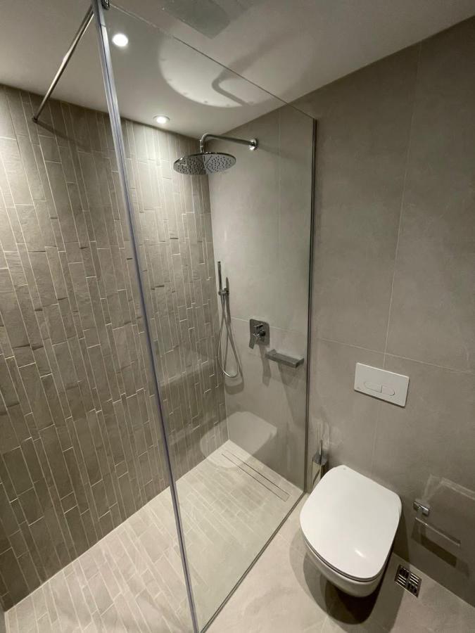 Palorto Traditional Hotel Gjirokaster Bagian luar foto