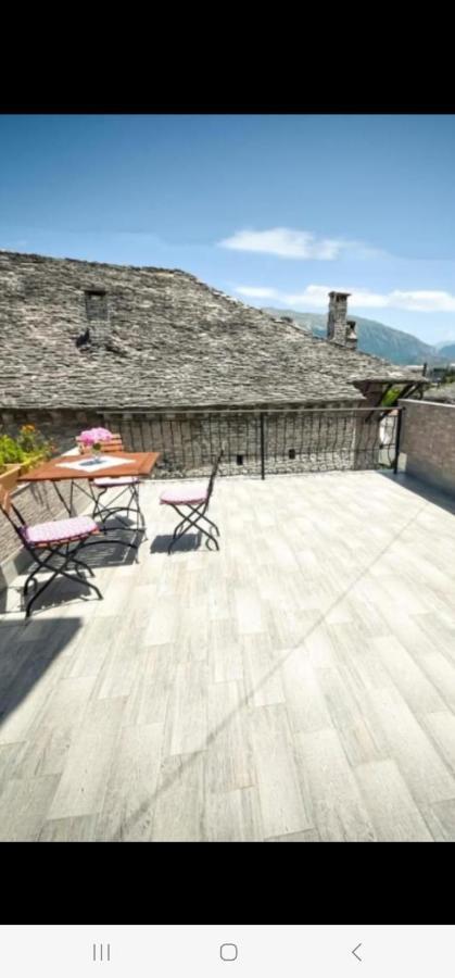 Palorto Traditional Hotel Gjirokaster Bagian luar foto